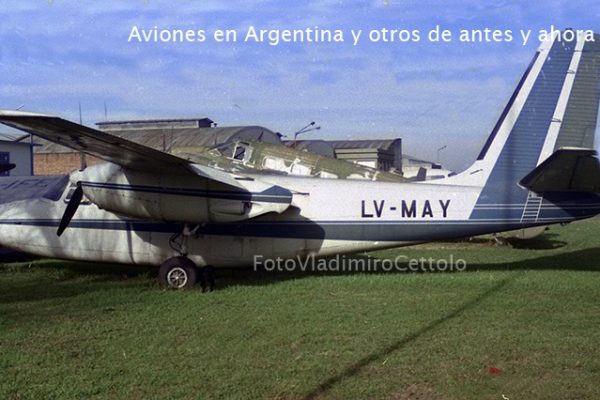 El AC-680 fotografiado en el Aeródromo de San Justo en Jul87 como LV-MAY totalmente fuera de servicio