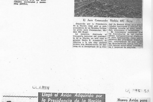 Los diarios de la época La Nación , Clarín ; La Prensa y El Mundo mostraban la compra del nuevo avión