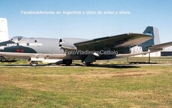 El B-109 exhibido en el antiguo Museo de Aeroparque