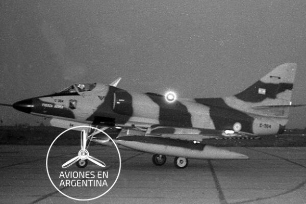 El A4C C-304 utilizado por el Capitán Jorge Osvaldo García durante su misión Foto IV BA Archivo Vladimiro Cettolo