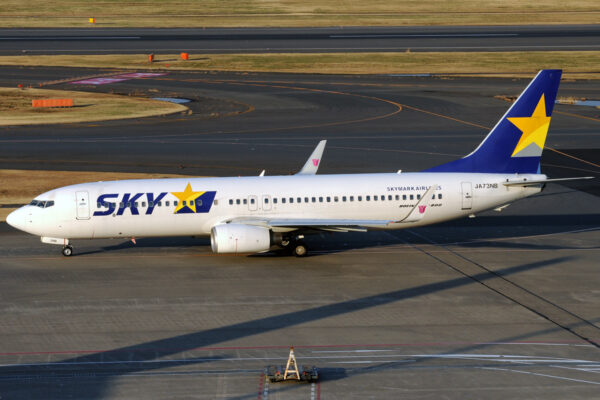 ja73nb-skymark-airlines-boeing-737-8hxwl_PlanespottersNet_439524_1cddd868ca_o