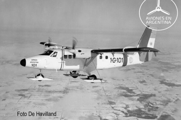 ArgNavy-DHC6-1G101 in flight deHavilland Photo